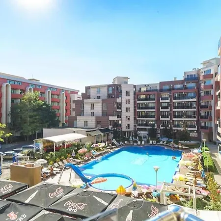 Admiral Plaza A 11 Sunny Apartment *