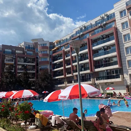 Admiral Plaza A 11 Sunny Apartman