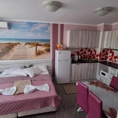 Admiral Plaza A 11 Sunny Apartament *